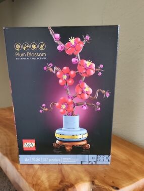 LEGO Plum Blossom Botanical Collection - Red and Pink Bloom Accent